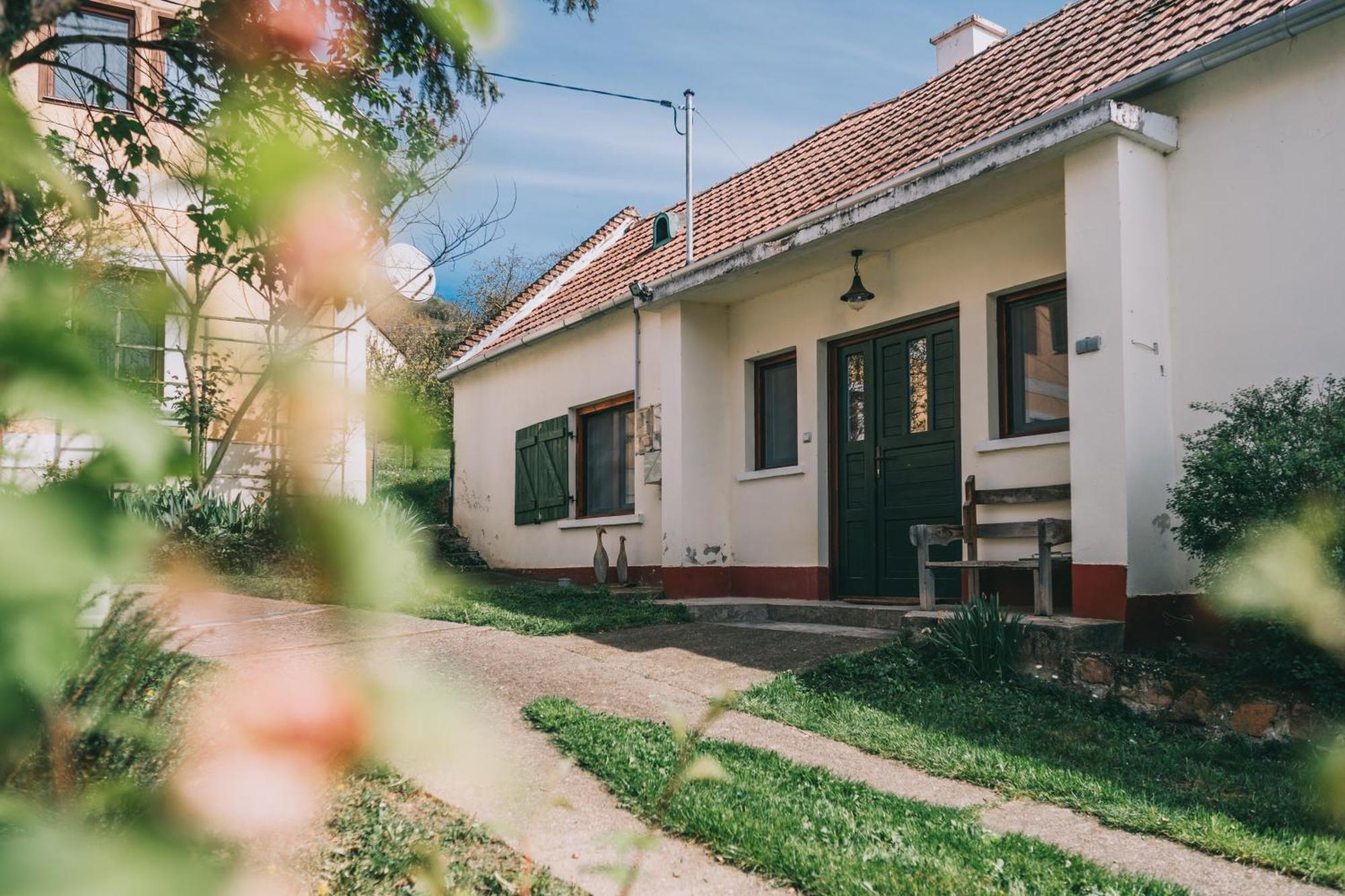 Feher Barany Apartment Szigliget Exterior photo