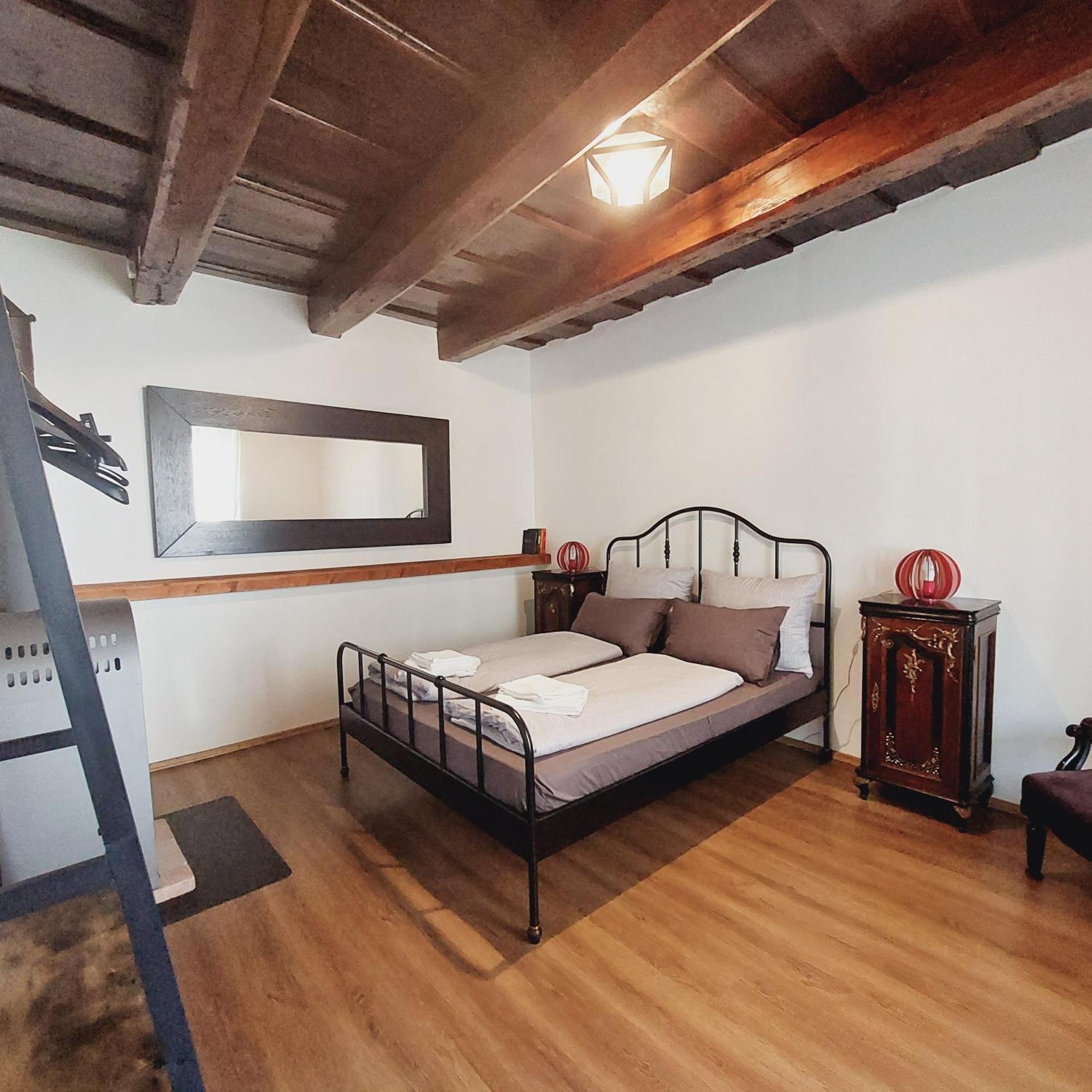 Feher Barany Apartment Szigliget Room photo